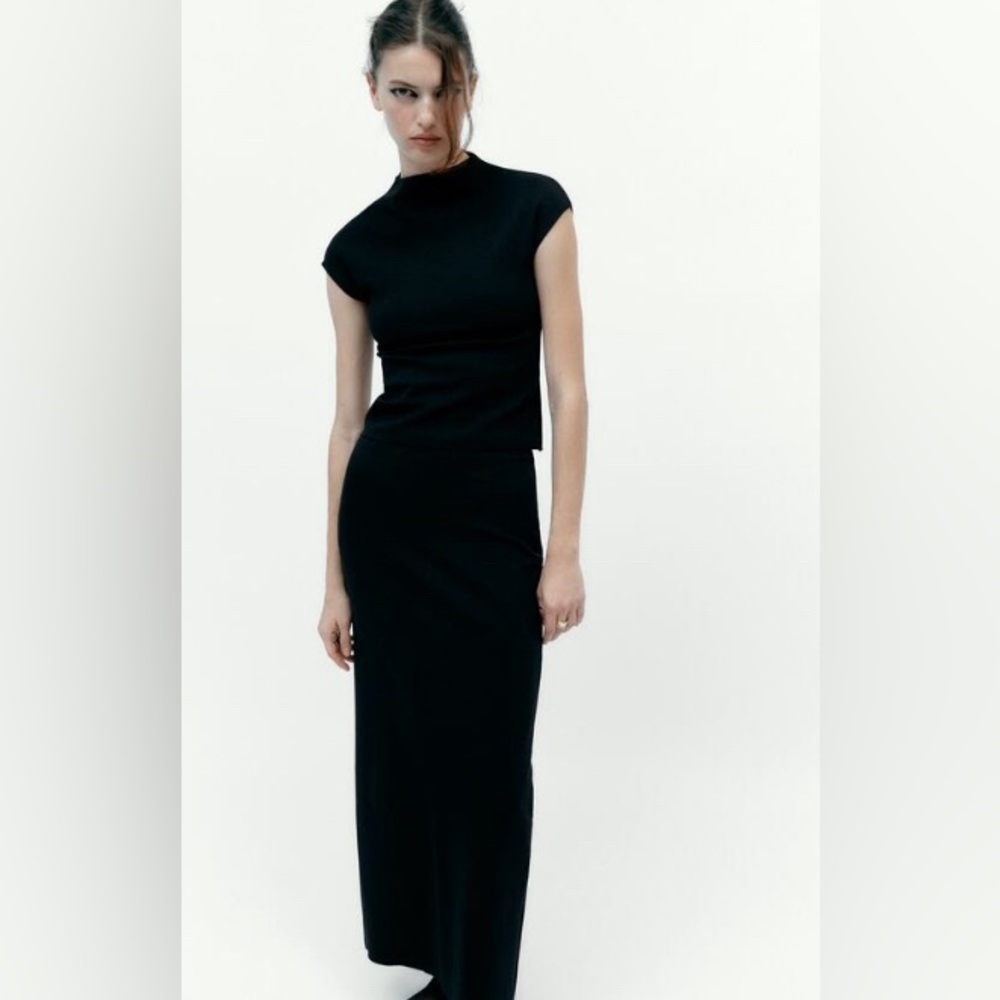 Zara Stretch Knit Black Skirt with Slit